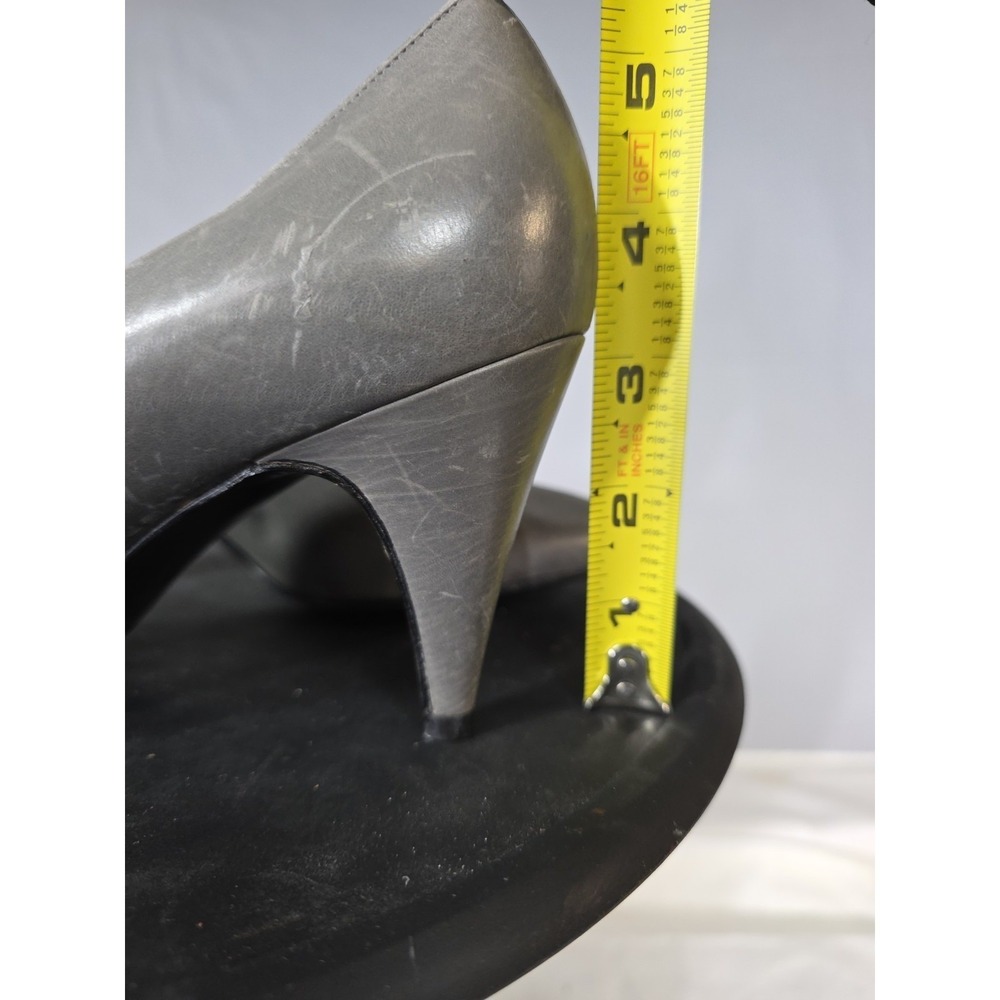 Vintage Gucci Ostrich Gray Pointed Toe Heels 38 Knight‎ Crest Label Italy COA - Picture 16 of 16